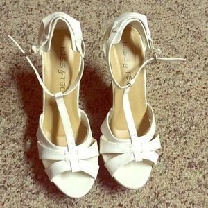 White wedges